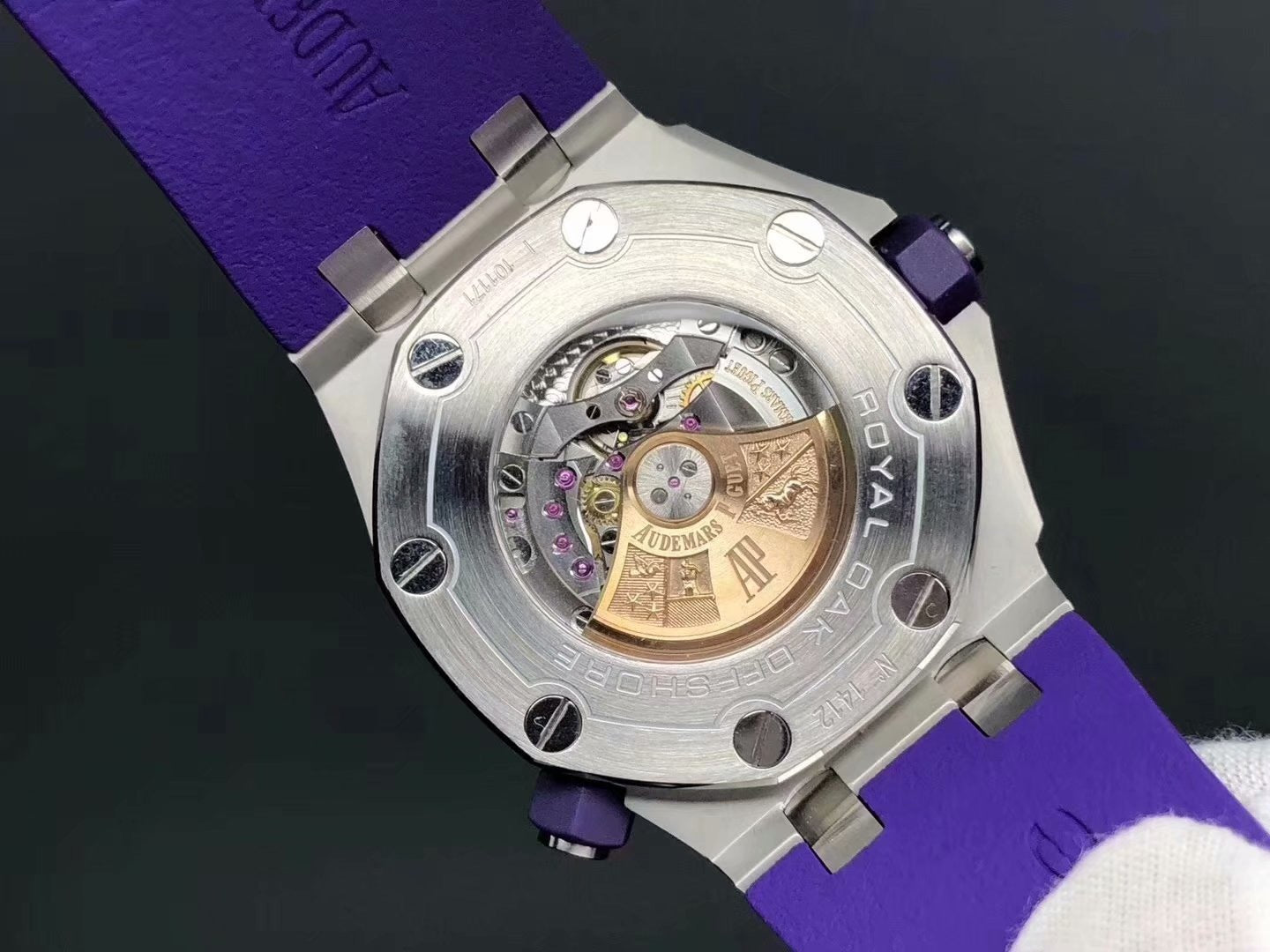オーデマ・ピゲ AUDEMARS PIGUET ロイヤルオーク オフショア ダイバー 15710ST.OO.A077CA.01