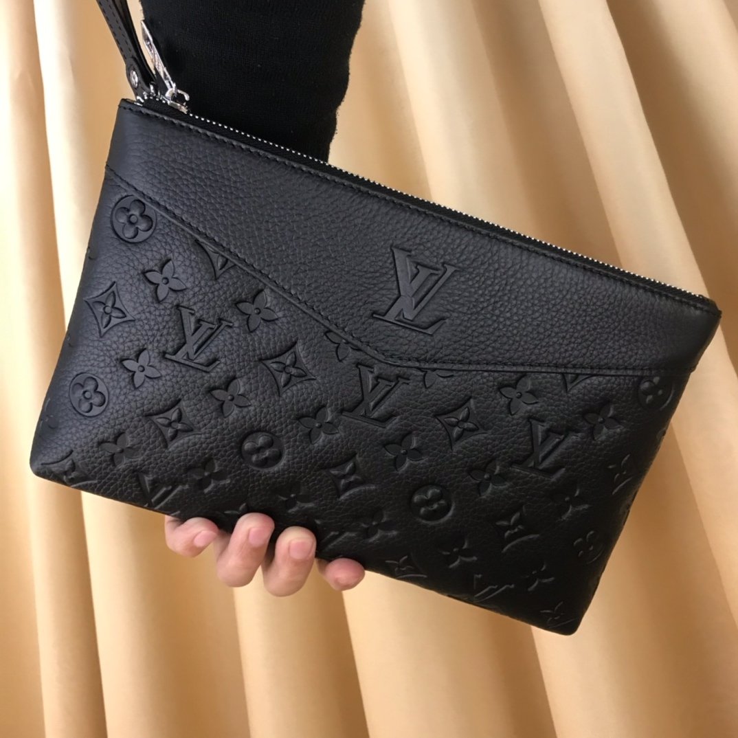 LOUIS VUITTON(ルイヴィトン)クラッチバッグ 28X18X2cm