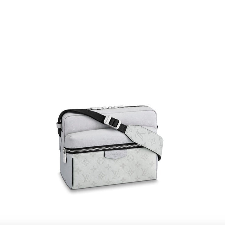 入手困難 LOUIS VUITTON アウトドア メッセンジャー PM 4色展開