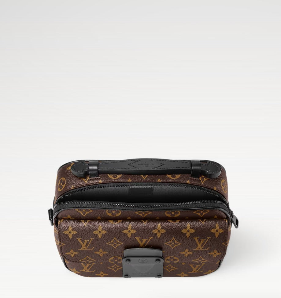 モダンで格好いい☆ Louis Vuitton ショルダーバッグ モノグラム M45806