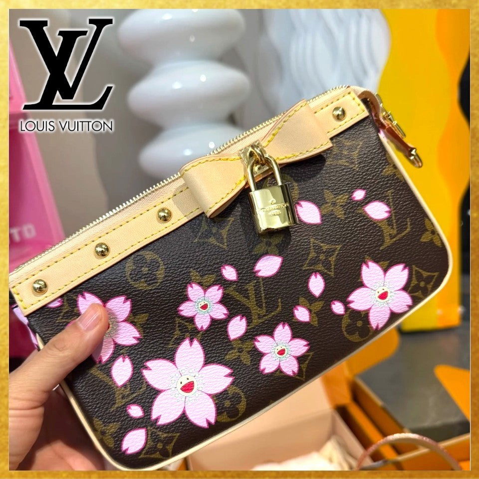 【桜モチーフが素敵☆】Louis vuitton×村上隆コラボ ポシェット M13666