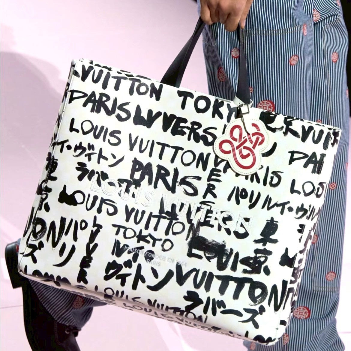【憧れブランドで気分UP♪】Louis Vuitton トートバッグ