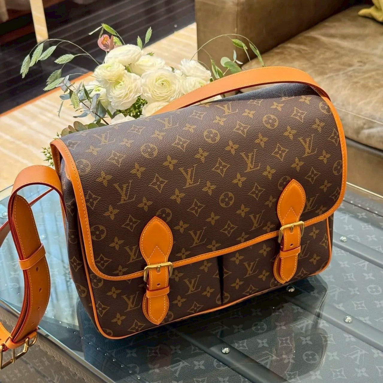 【一歩先の自分へ♥】Louis Vuitton ショルダーバッグ M14723