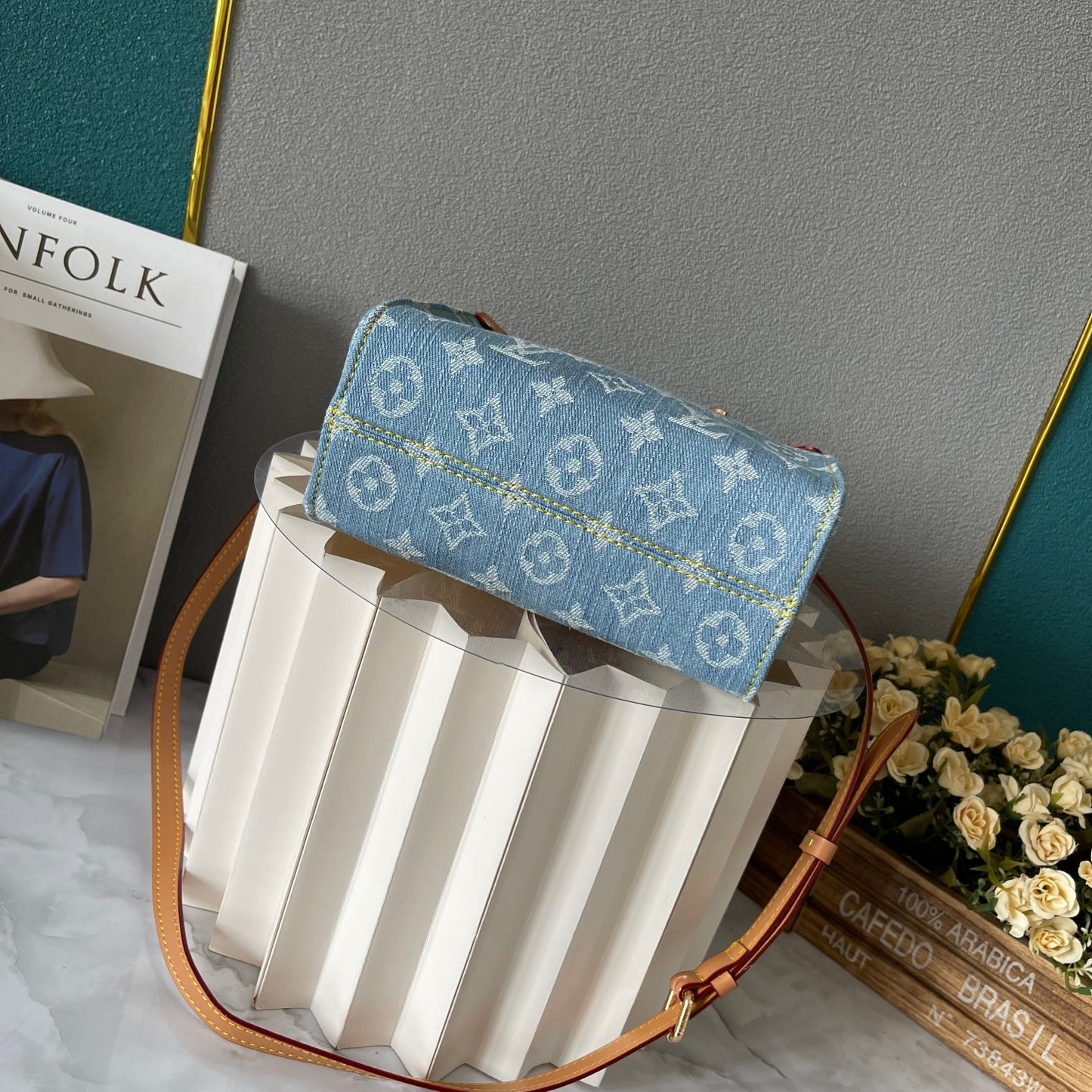 【持ち手もかわいい♡】Louis Vuitton レットゴー M24897