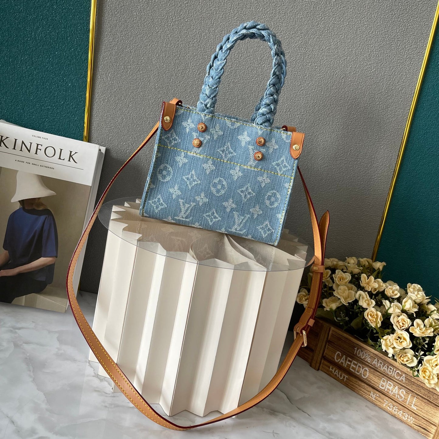 【持ち手もかわいい♡】Louis Vuitton レットゴー M24897
