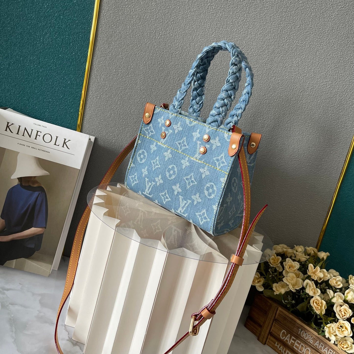 【持ち手もかわいい♡】Louis Vuitton レットゴー M24897