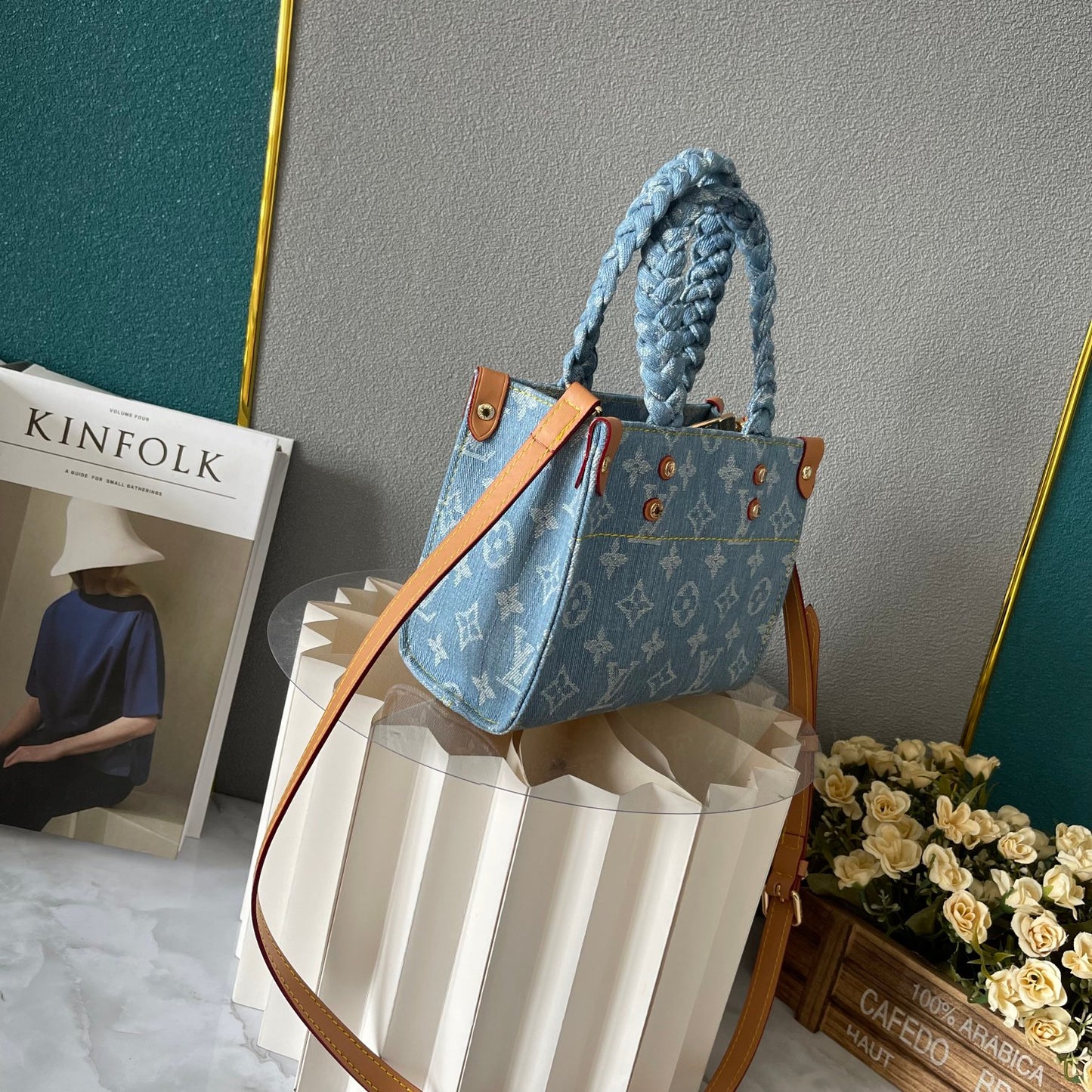 【持ち手もかわいい♡】Louis Vuitton レットゴー M24897