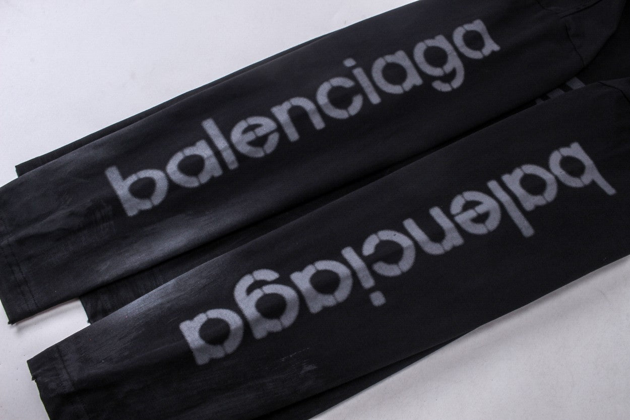 【BALENCIAGA公式旗艦店】好評に付き再入荷!!