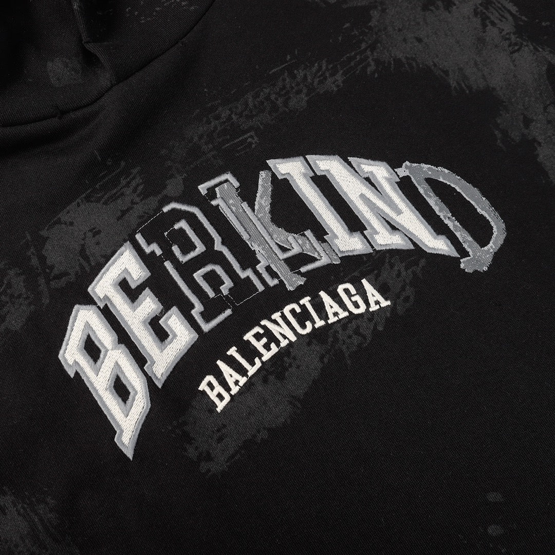 【BALENCIAGA公式旗艦店】好評に付き再入荷!!