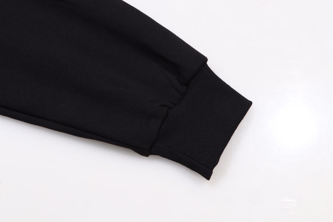 【CELINE 公式旗艦店】セリーヌ好評に付き再入荷!