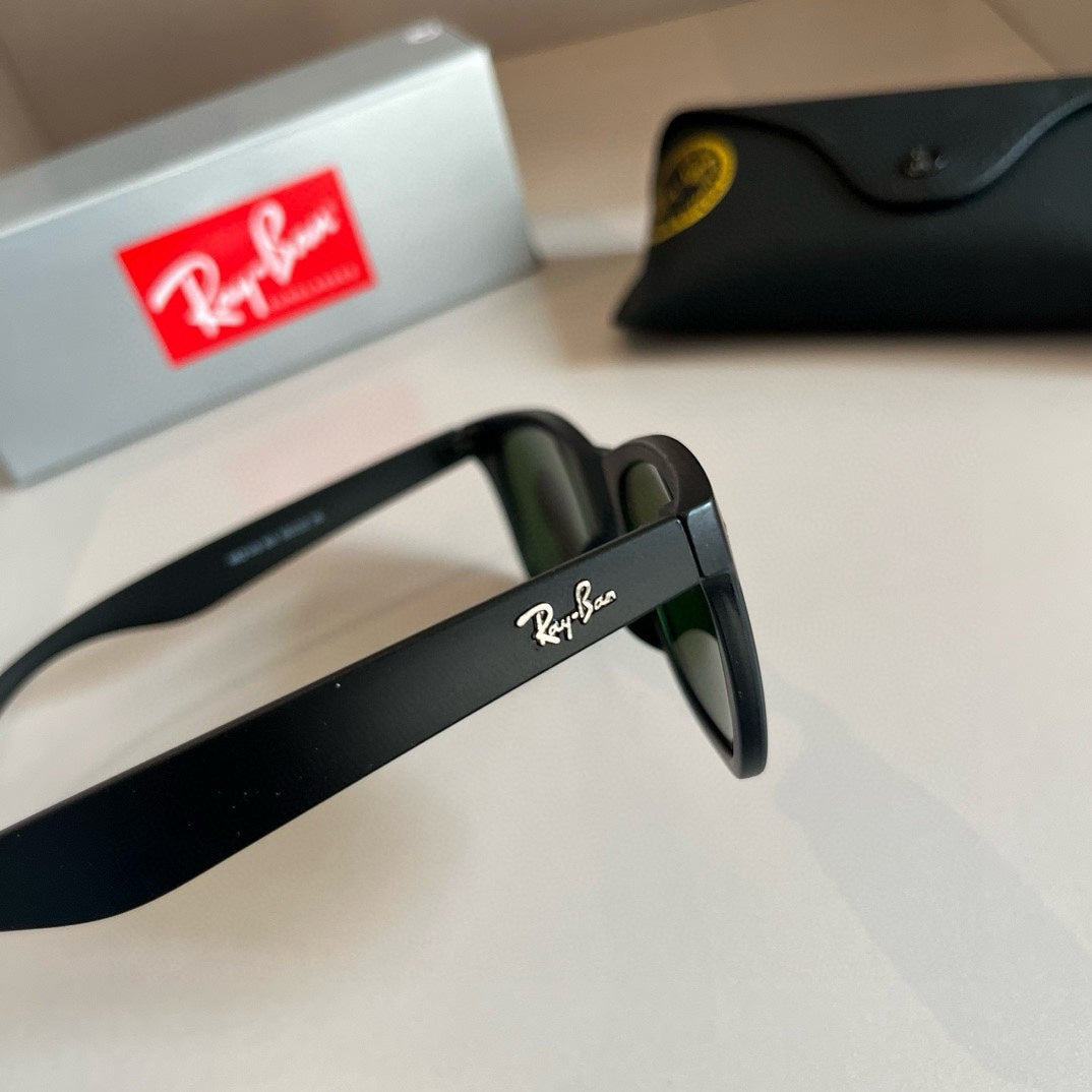 ☆RAY BAN☆ カラフルなアビエイター偏光サングラス