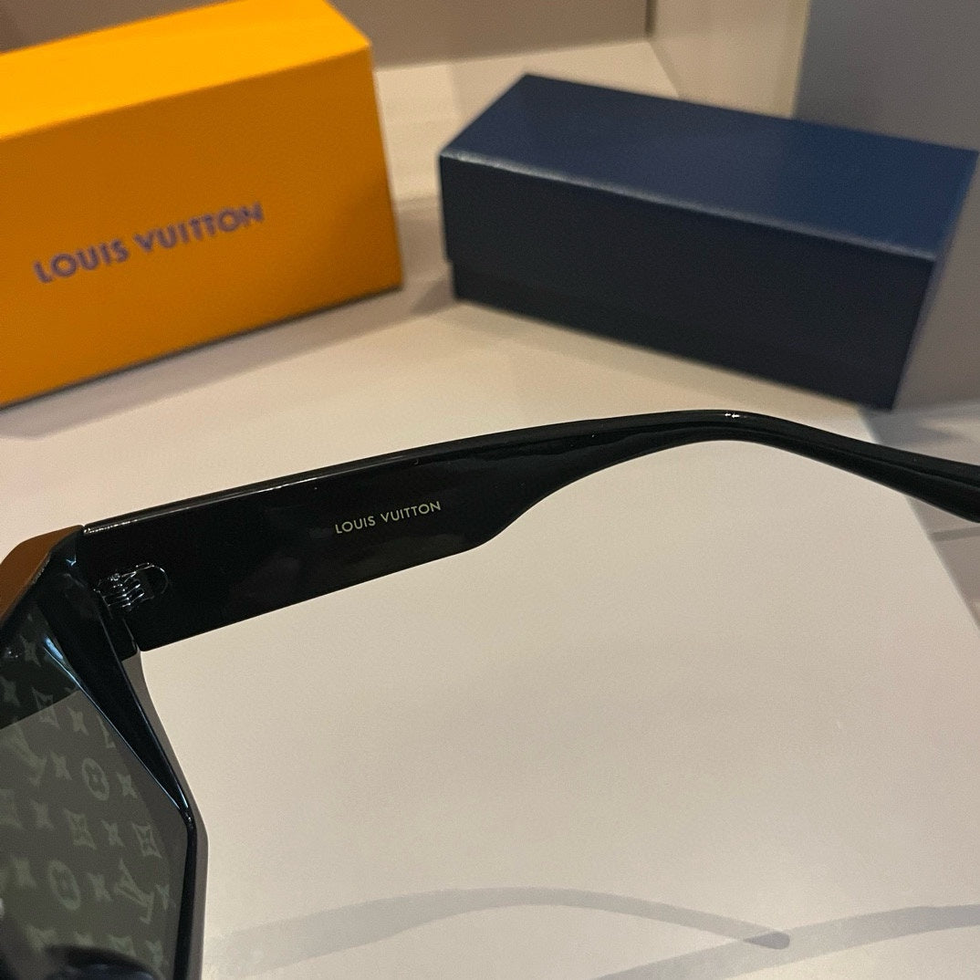 ☆Louis Vuitton☆ サイクロンシリーズ ブラックフレーム サングラス