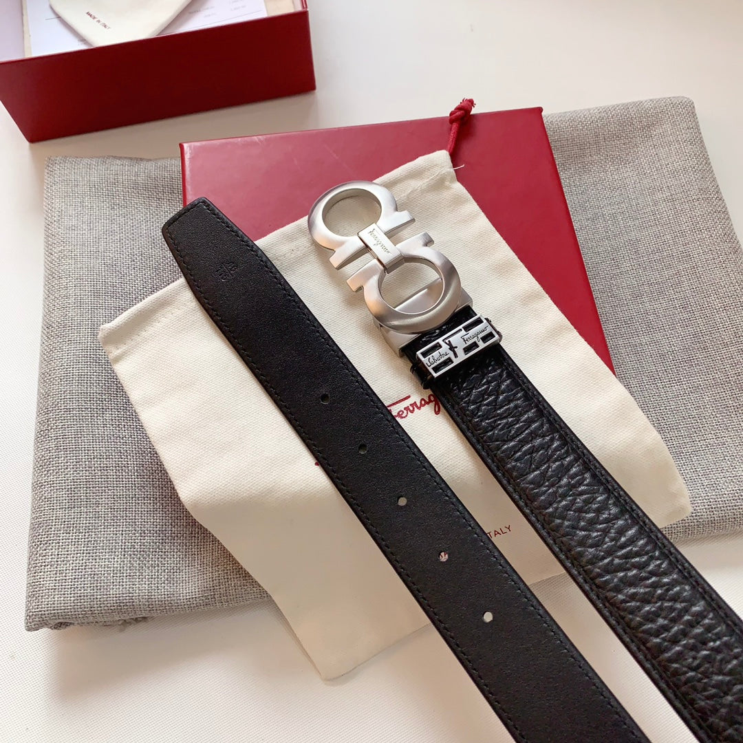 FERRAGAMO 輸入された第一層の牛革の縁取りデザイン