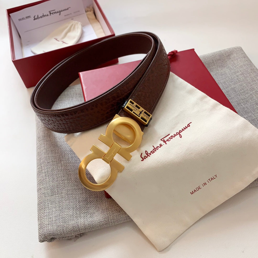 FERRAGAMO 輸入された第一層の牛革の縁取りデザイン