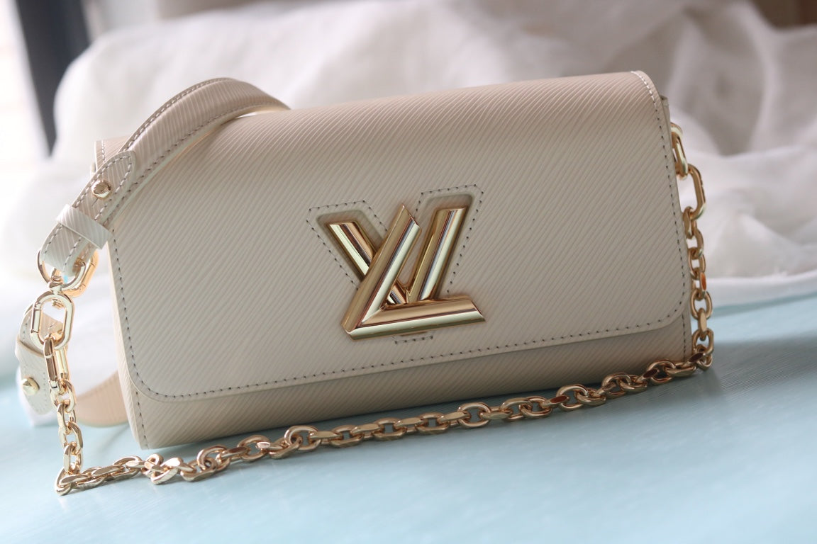 Louis Vuitton 多用途な ショルダーバッグ【ツイスト WEST】人気 M50397 M24566 M24548 M24549