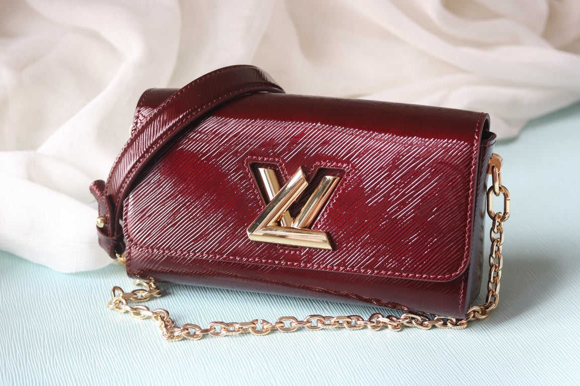 Louis Vuitton 多用途な ショルダーバッグ【ツイスト WEST】人気 M50397 M24566 M24548 M24549