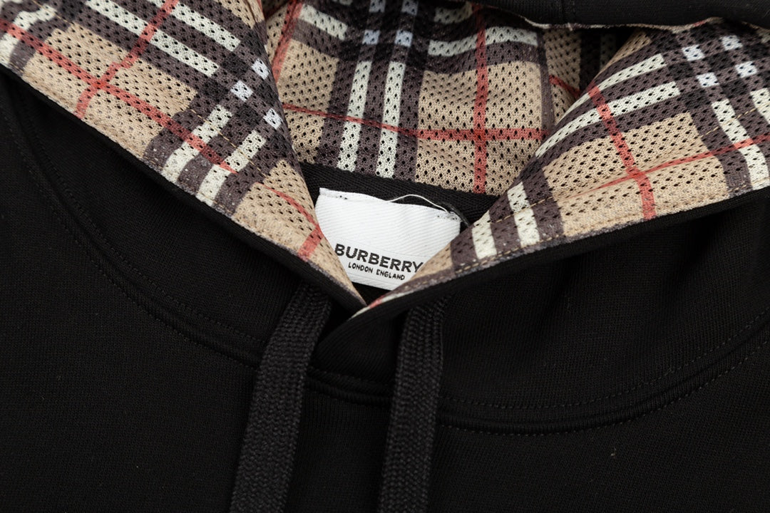 【BURBERRY】男女兼用 ご好評に付き再入荷!