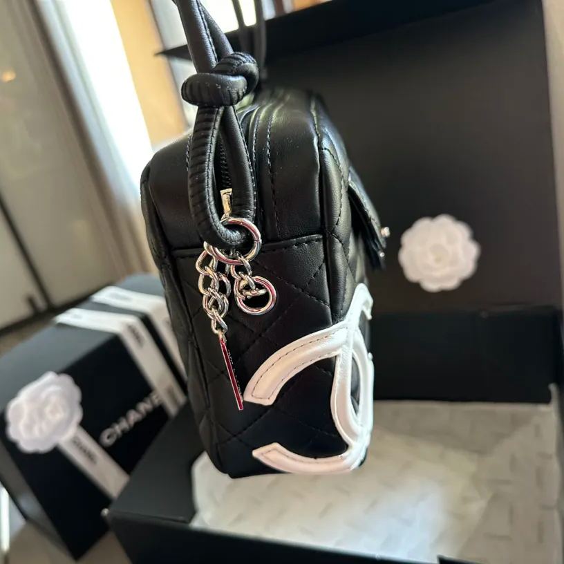 CHANEL 中古バッグ シャネル お宝級 康鵬カメラバッグ