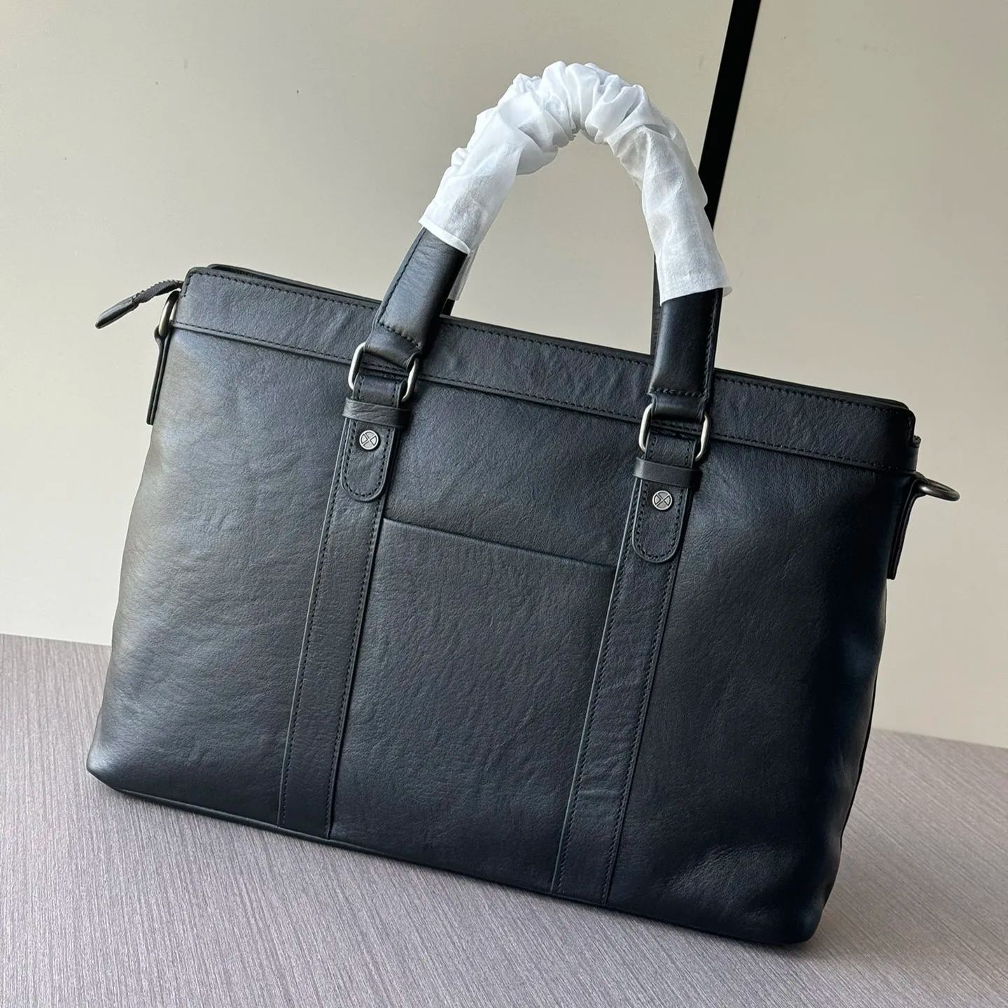 【PRADA】2024年最新人気モデルプラダポータブルブリーフケース
