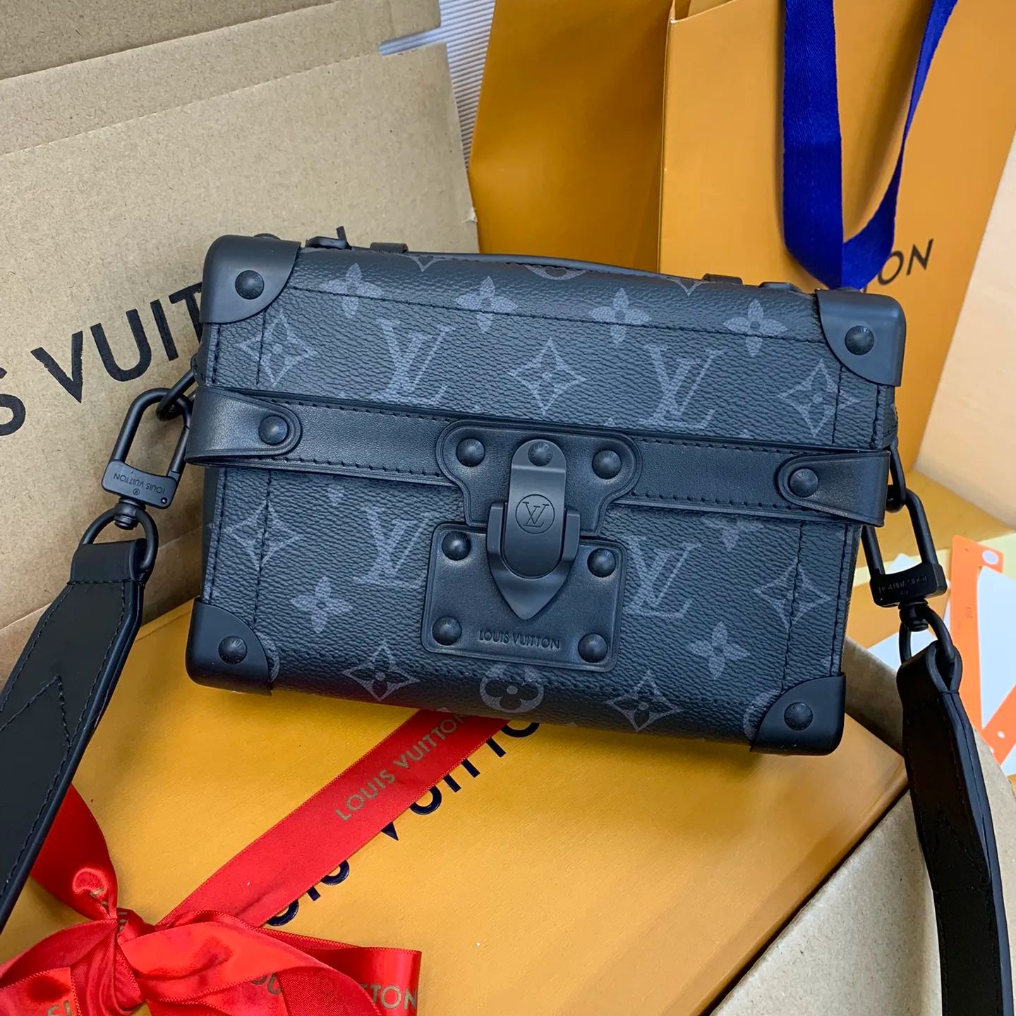 Louis Vuittonソウルトランク ハンドバッグ M11743