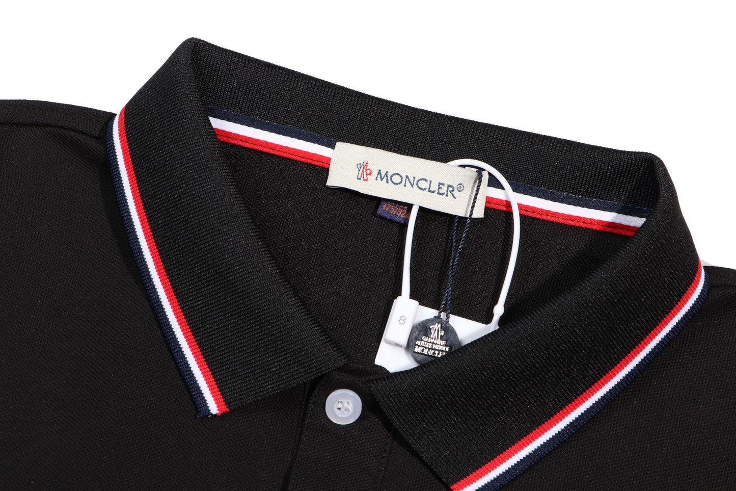 【MONCLER 公式旗艦店】好評に付き再入荷!!