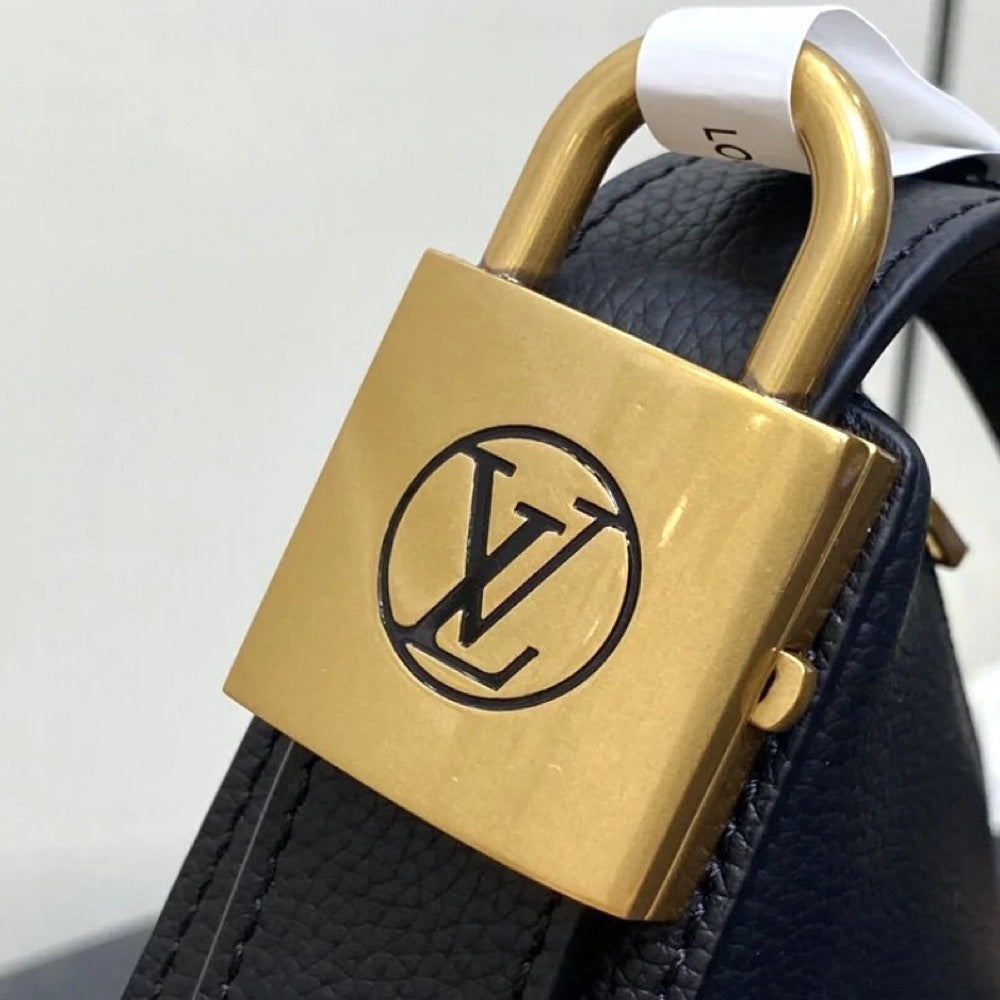 洗練☆【LOUIS VUITTON】ローキー バムバッグ ベルトバッグ M11429 M83546