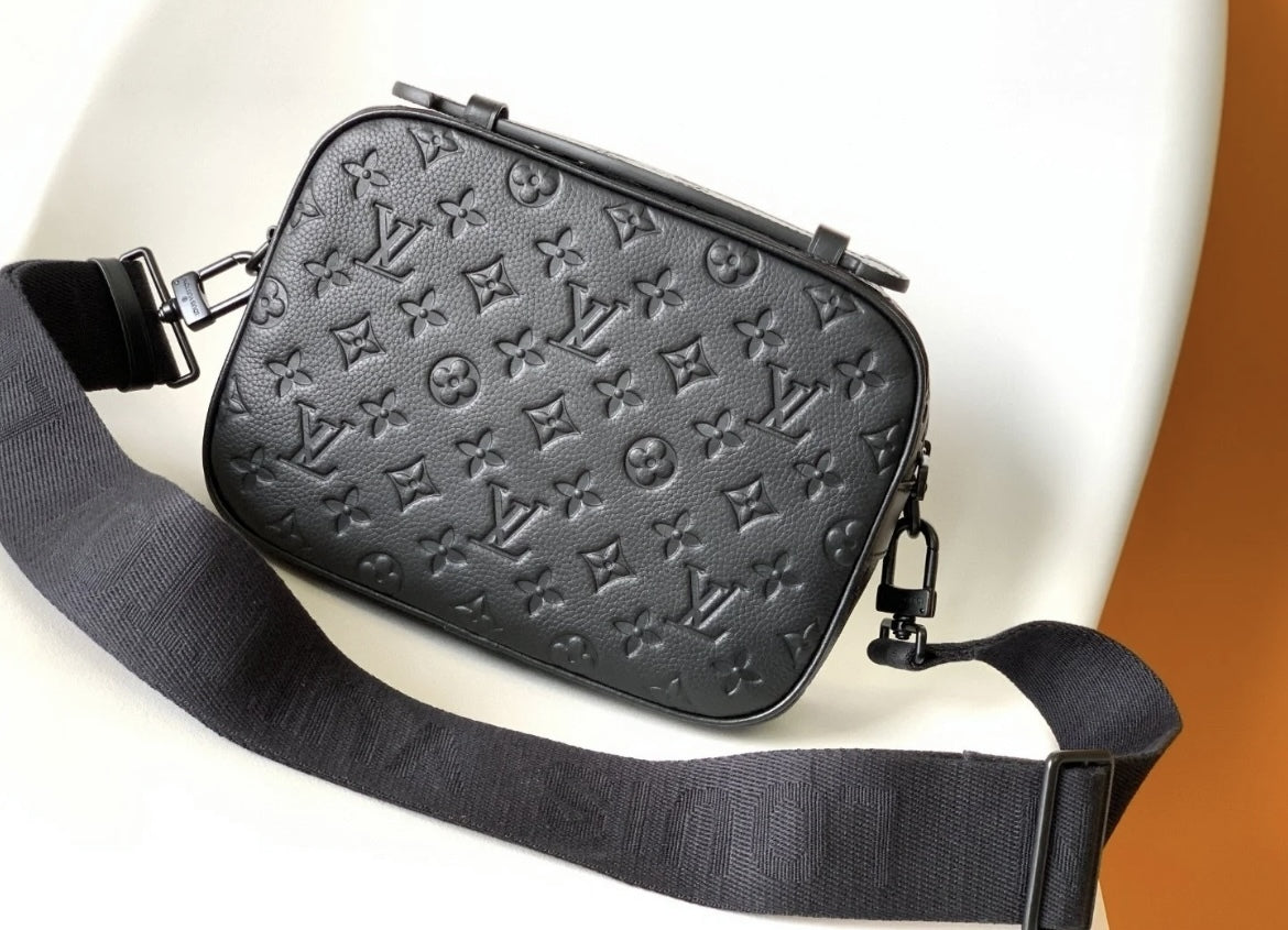【23SS】Louis Vuitton★Sロック・メッセンジャー M58489