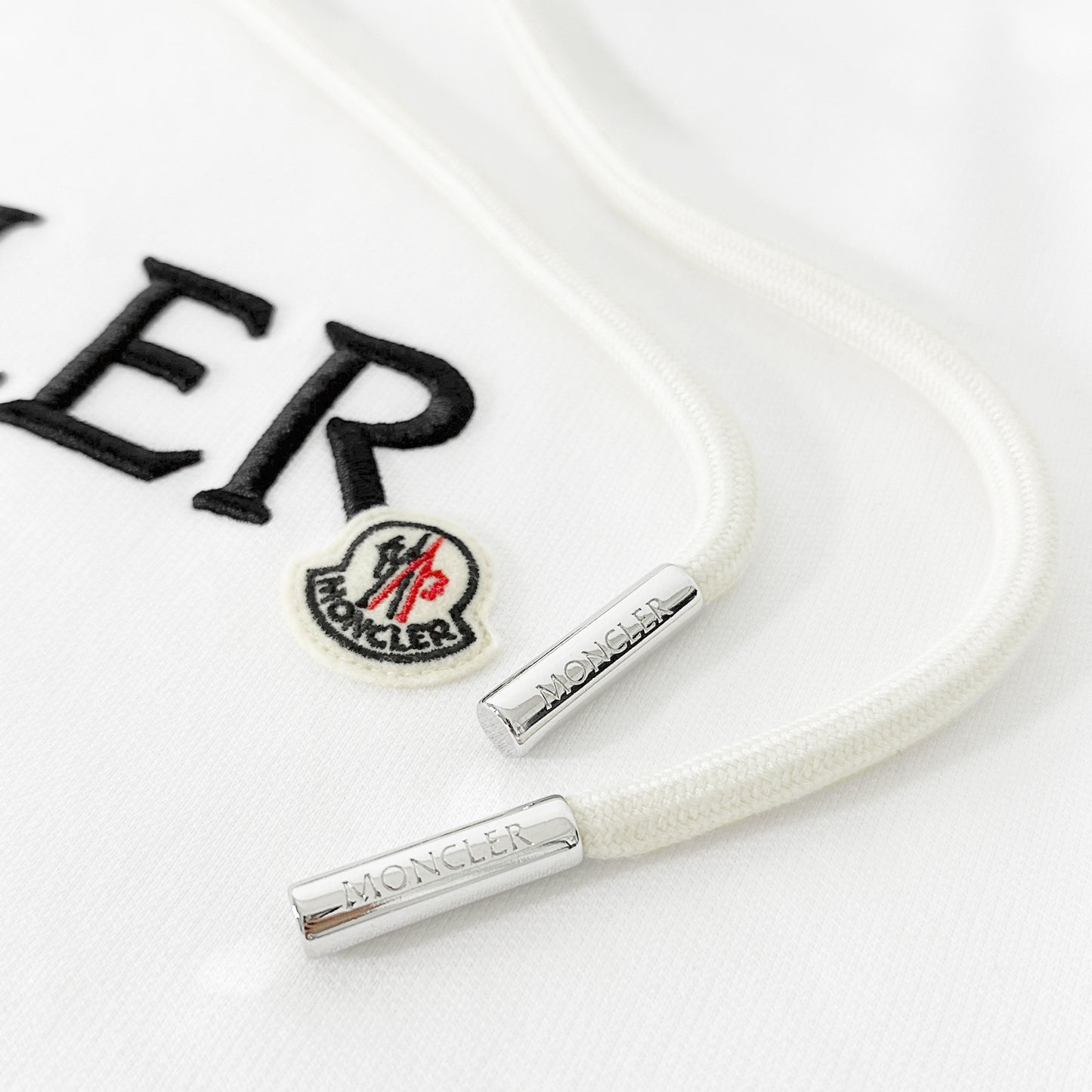 MONCLER パーカー フーディー 【返品・交換 無料】