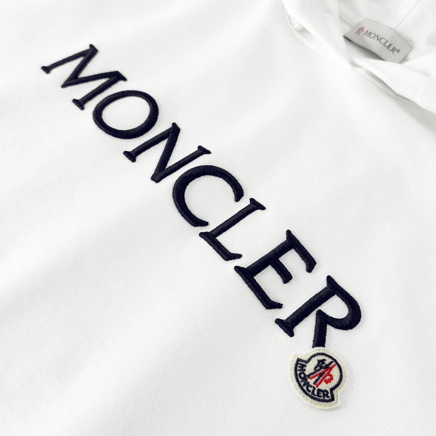 MONCLER パーカー フーディー 【返品・交換 無料】