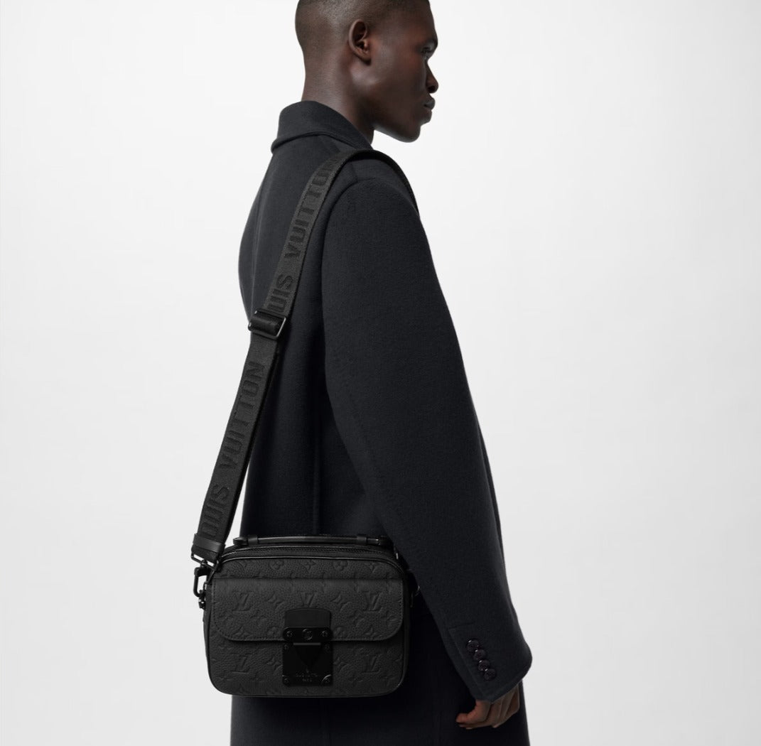 メンズに大人気♪【Louis Vuitton】Sロック ショルダーバッグ M58489