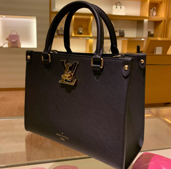 【クールでシック】Louis Vuitton ロック&ゴー M22311