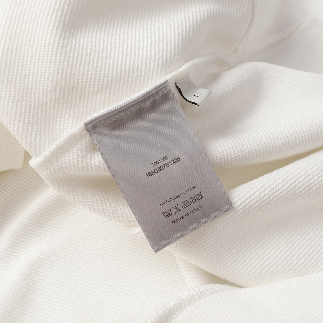 【DIOR 公式旗艦店】着好評に付き再入荷!