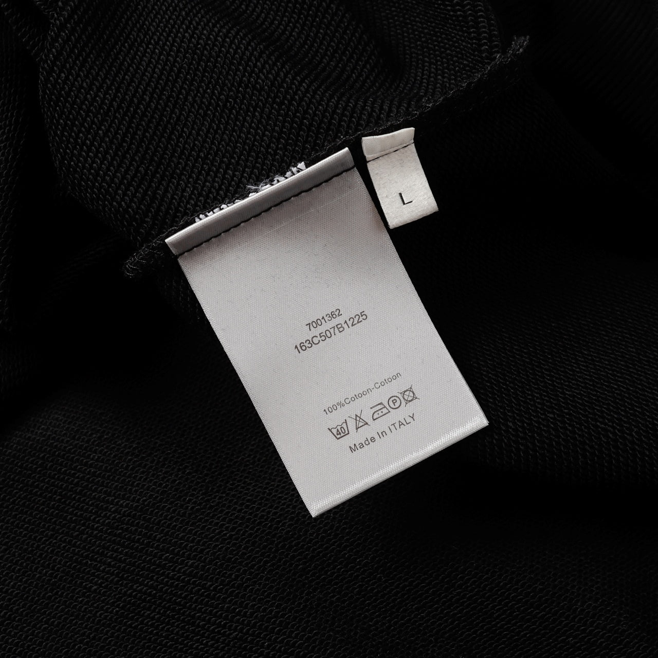 【DIOR 公式旗艦店】着好評に付き再入荷!