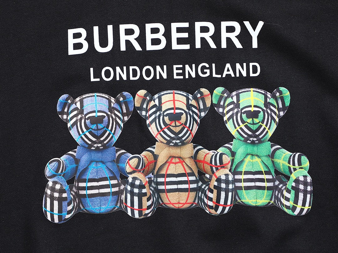 【 Burberry 旗艦店】ご好評に付き再入荷!!