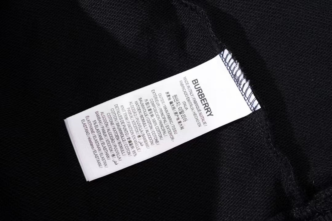 【 Burberry 旗艦店】ご好評に付き再入荷!!