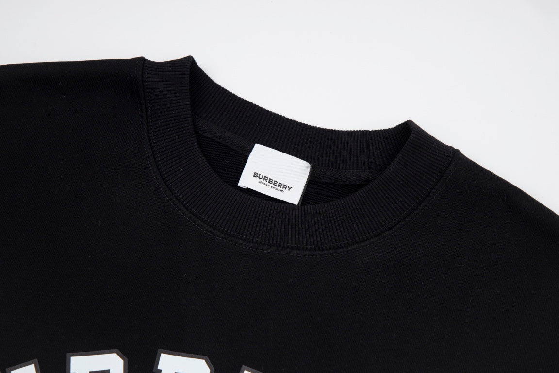 【 Burberry 旗艦店】ご好評に付き再入荷!!