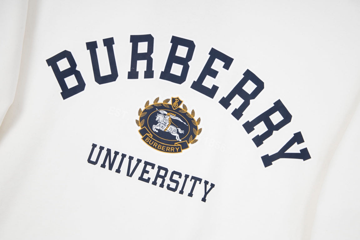 【 Burberry 旗艦店】ご好評に付き再入荷!!
