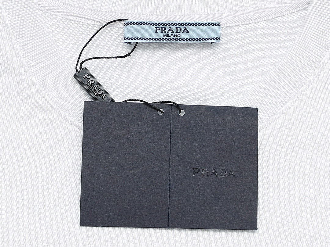【PRADA公式旗艦店】ご好評に付き再入荷!!