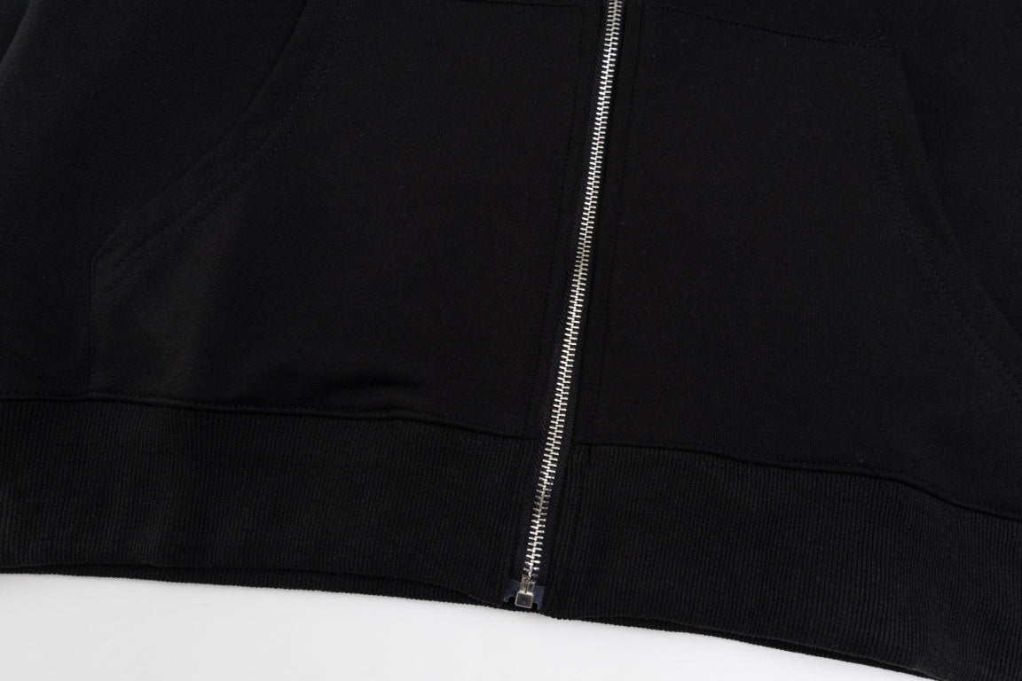 【 Burberry 旗艦店】ご好評に付き再入荷!!