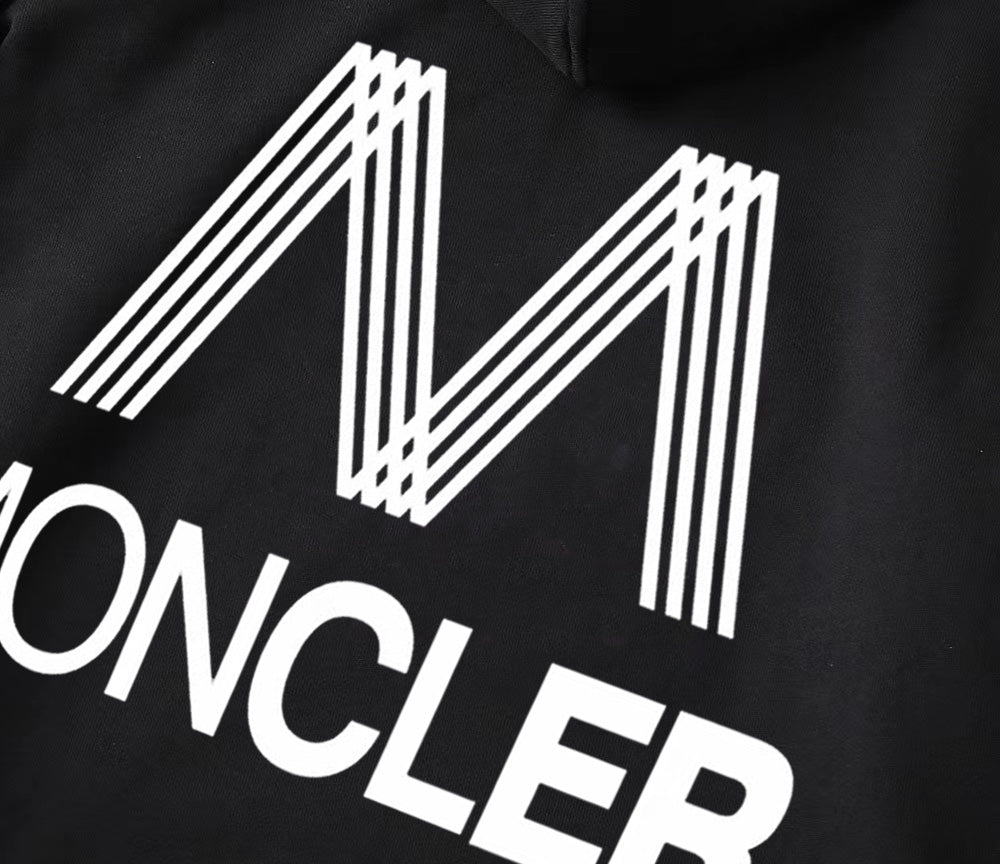 【MONCLER 公式旗艦店】ご好評に付き再入荷!!