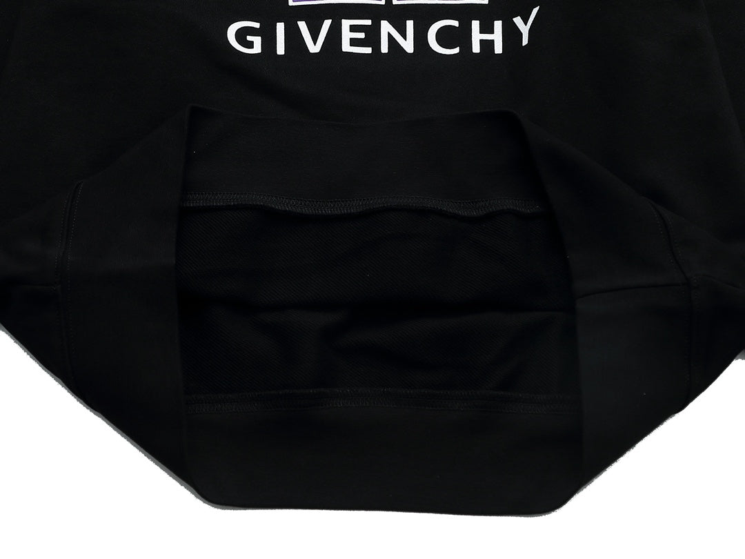 【Givenchy公式旗艦店】好評に付き再入荷!!
