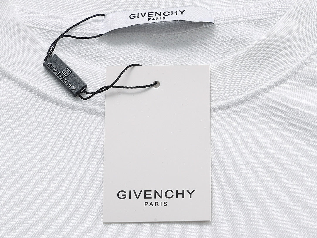 【Givenchy公式旗艦店】好評に付き再入荷!!