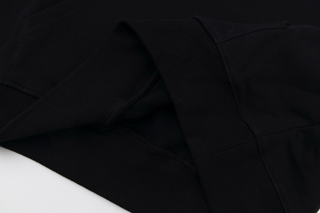 【 Celine 旗艦店】ご好評に付き再入荷!!