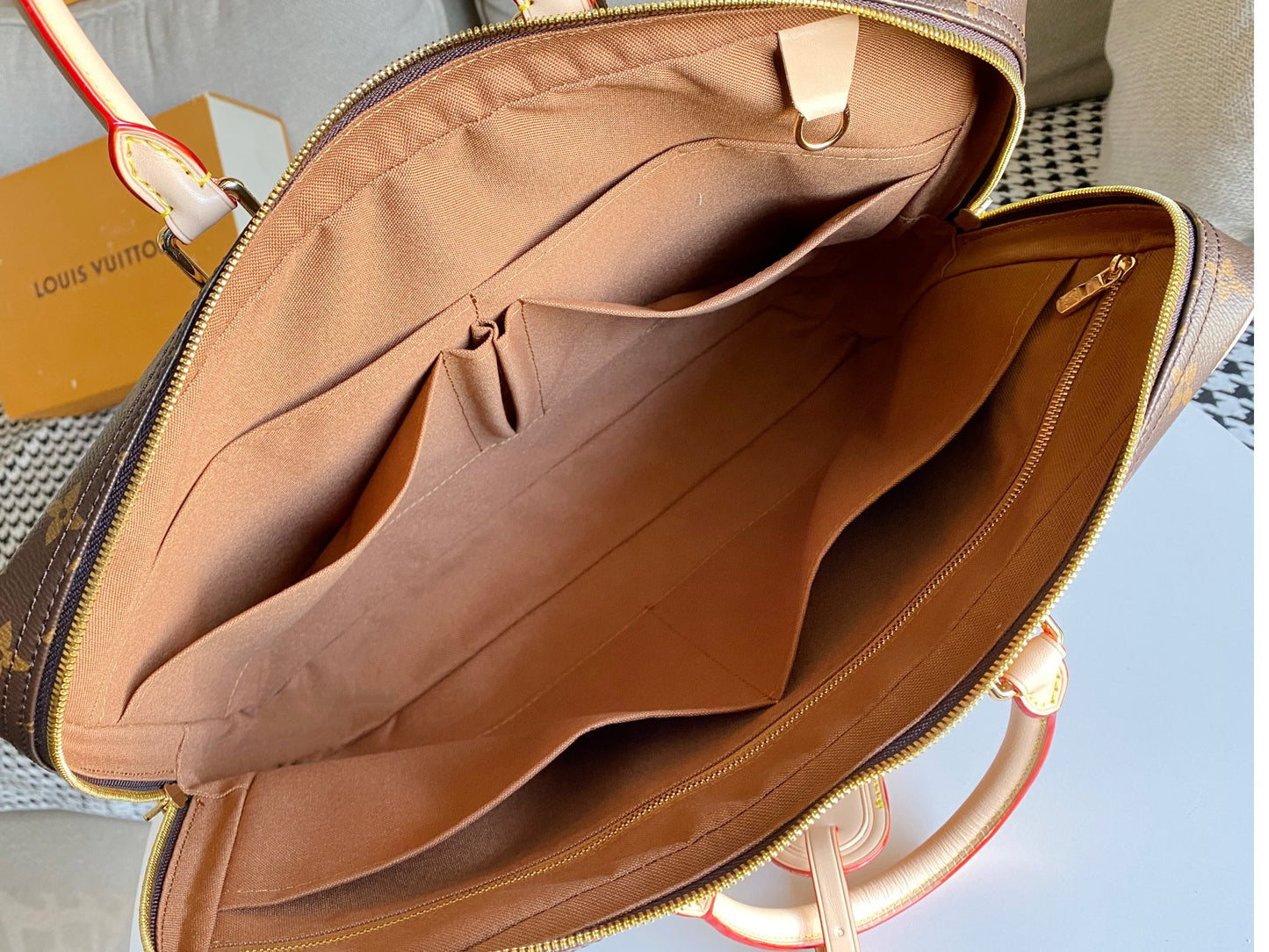【LOUIS VUITTON】Porte-Documents Voyage モノグラム キャンバス製ブリーフケース