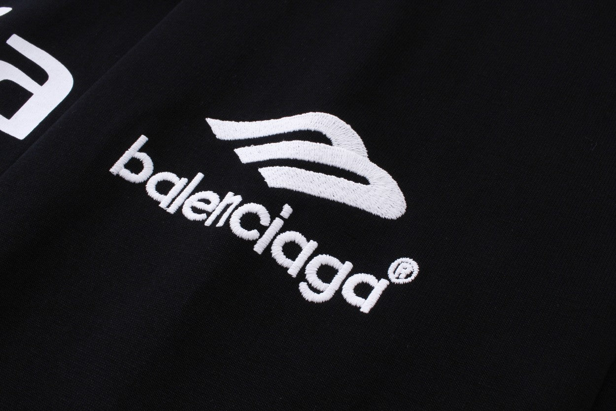【BALENCIAGA公式 旗艦店】ご好評に付き再入荷!