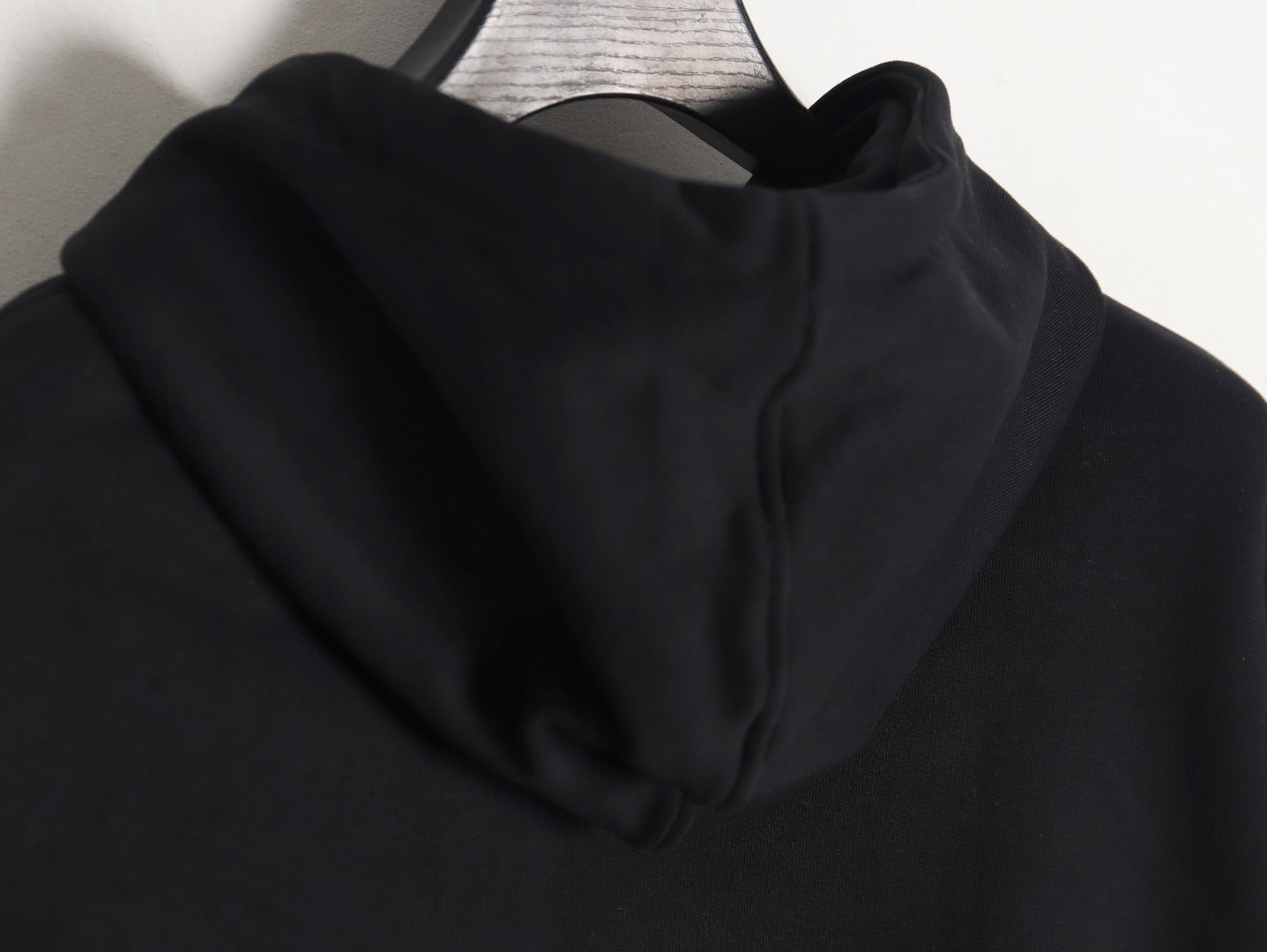 【 LOEWE旗艦店】ご好評に付き再入荷!!