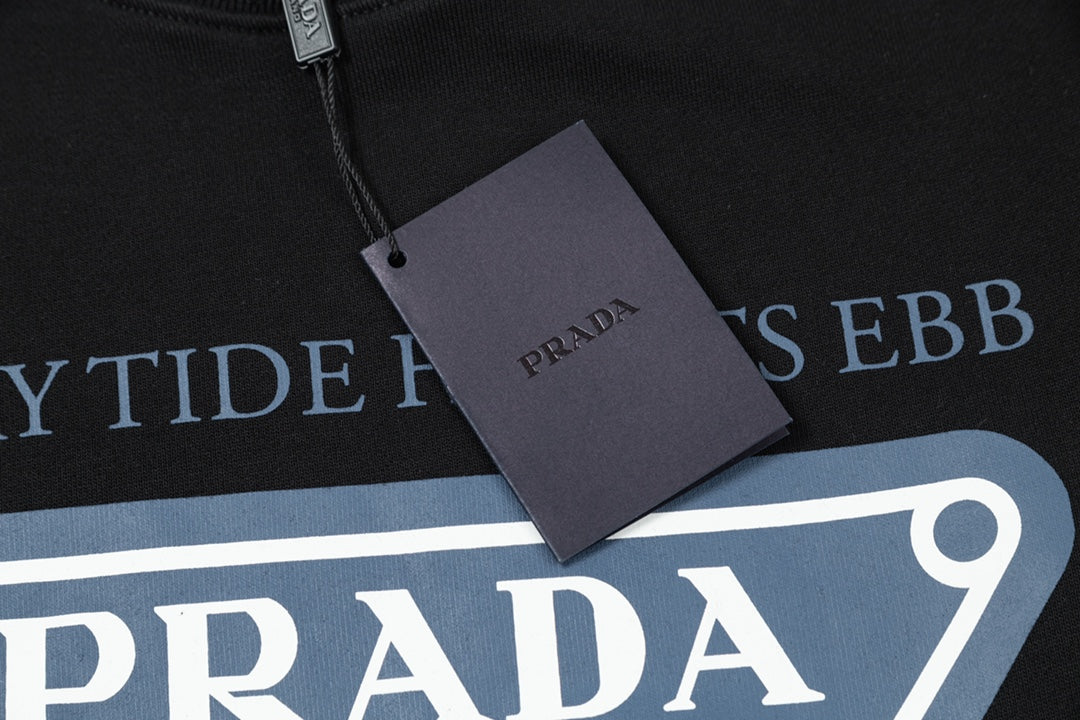 【PRADA公式旗艦店】ご好評に付き再入荷!!