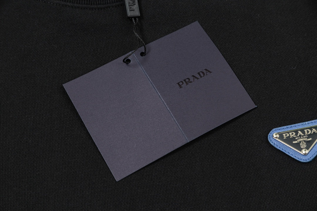 【PRADA公式旗艦店】ご好評に付き再入荷!!
