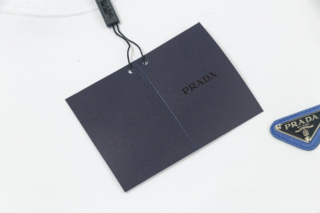 【PRADA公式旗艦店】ご好評に付き再入荷!!