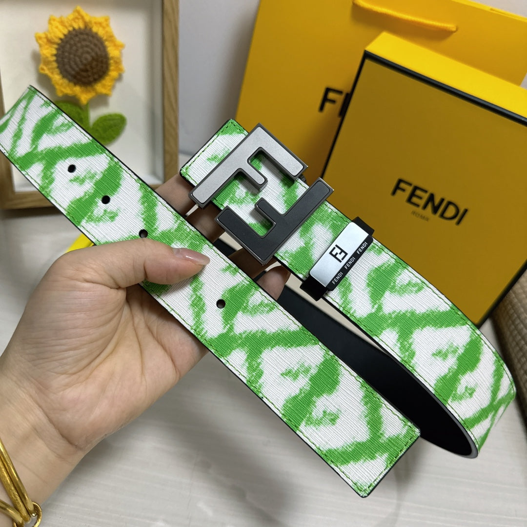 【FENDI 公式旗艦店】着好評に付き再入荷!